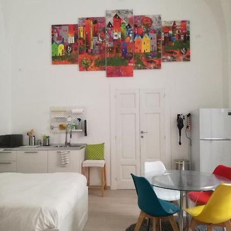 House Of Colors Apartment Бари Екстериор снимка