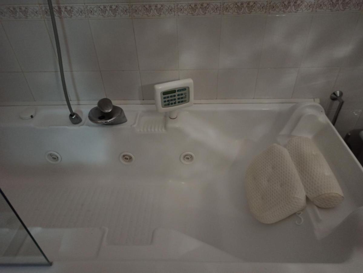 House Of Colors Apartment Бари Екстериор снимка